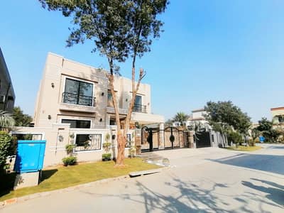 Prime Location 1 Kanal House For sale In Lahore