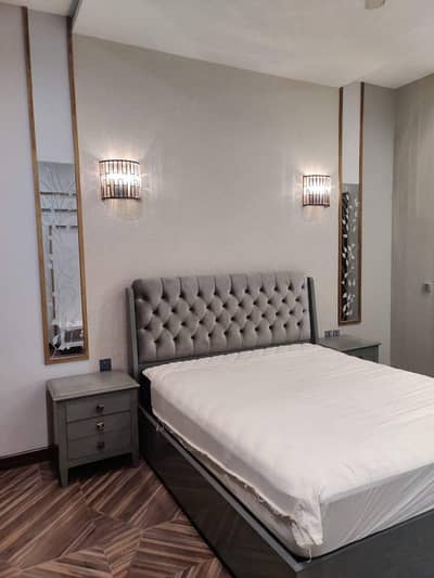 Vip 10 Marla Like A New House For Sale Available In Bahria Town Lahore