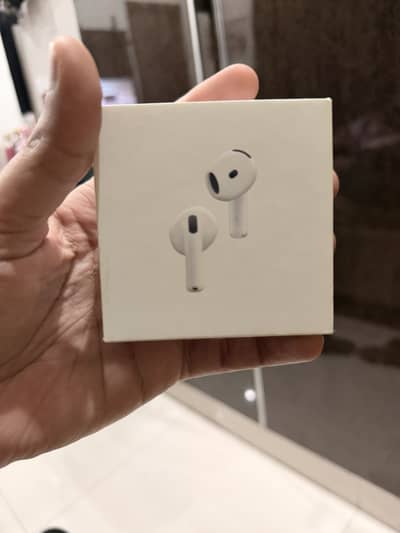Apple Airpods 4 Active Noise Cancellation