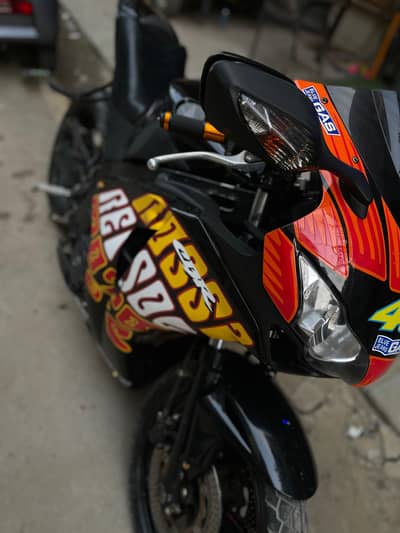 Heavy Sports Bike Honda CBR400cc in new shape and mint condition!!