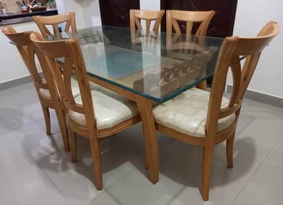 Dining table for sale