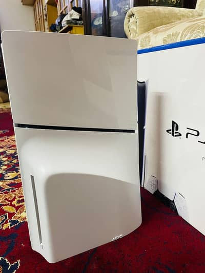 Sony PlayStation PS5 slim 1TB Disk edition with 2 controler full bo be