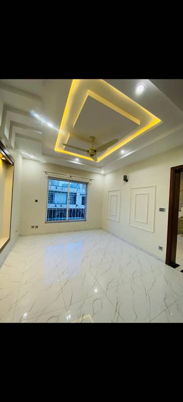 G-13 Upper Portion 10 Marla New Tile Flooring Near Main Market Prime Location