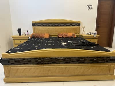 Pure wood Bed and dressing table set