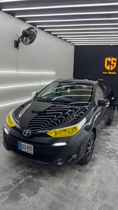 toyota yaris ativ 1.5 full option