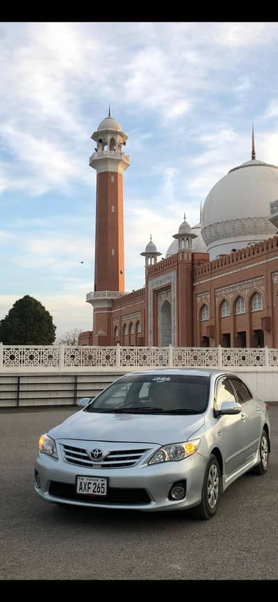 selling my corola Gli 2013  cell 03005584696