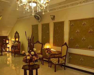 Spacious Building Is Available In Ferozepur Road For sale