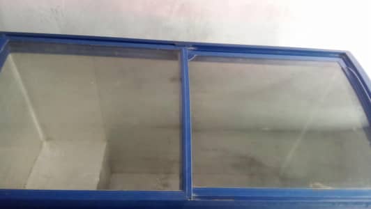 ice cream  D freezer for sale