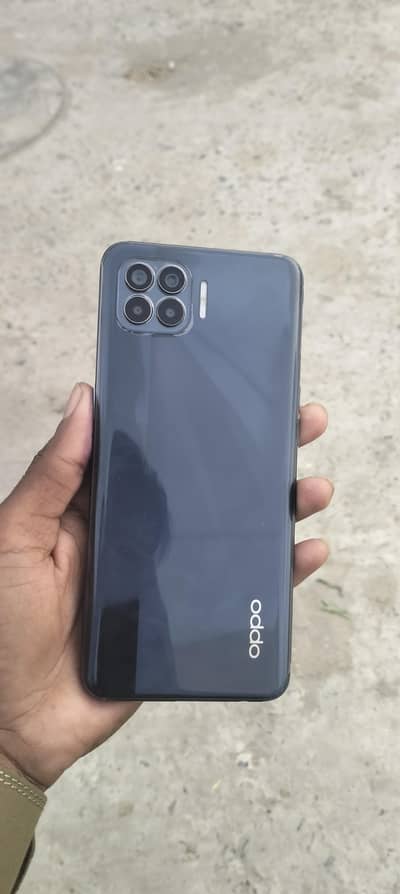 Oppo F17 Pro 10 by 10 condition 30k