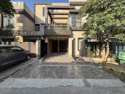 5 Marla Ultra Classic Architect Designer use House For Sale In Bahria Town Lahore