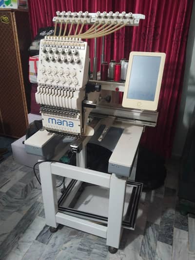 Single Head embroidery machine
