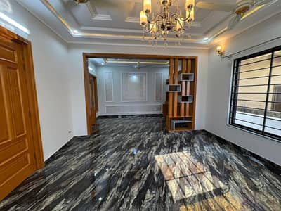 Luxurious Spacious Designer House, 1 Kamal 4 Master Bedroom UPPER PORTION in Soan Garden Prime Location This House