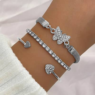 Stylish Women Bracelet Set – Multiple Designs – New