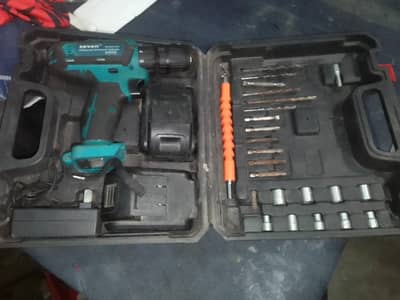 Drill machine with Battery