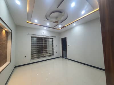 Independent Seperate Doub Story House For Rent Gas Available + Point Prime Location This House