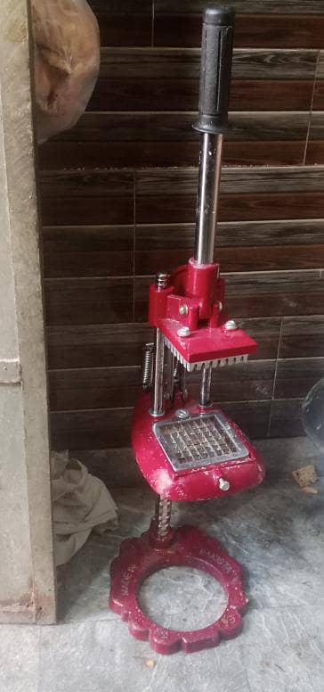 fries cutter.  03475596257