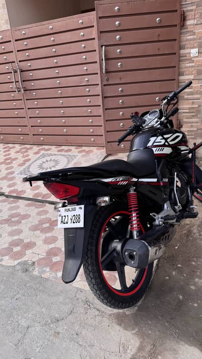 Honda cb150f 10/10 condition like brand new bike