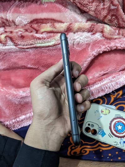 iPhone 11 factory unlock