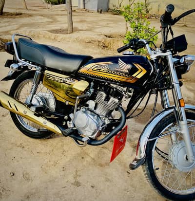 Honda 125 gold edition