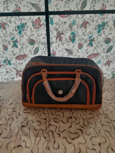 stylish travel bag