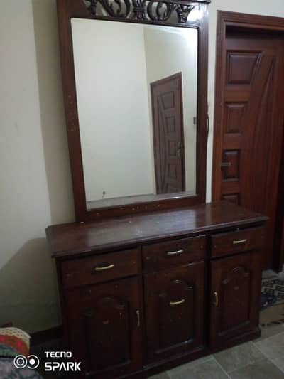 singermaze avaliable in good condition