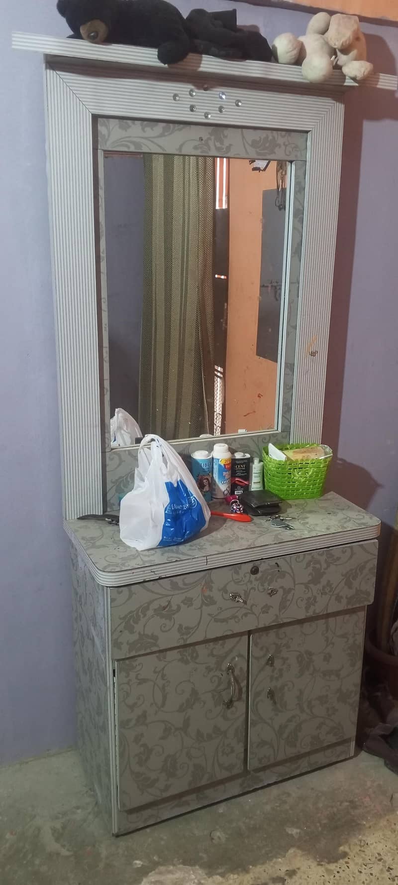 dressing plus almari 1