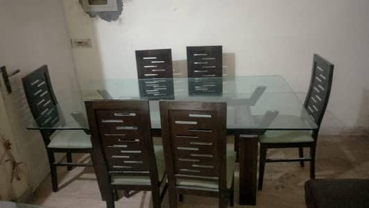 Dining Tabke for Immediate Sale