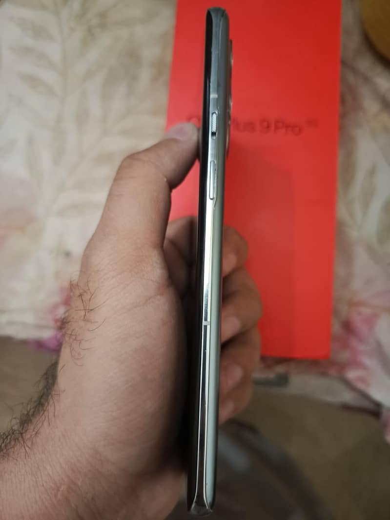 OnePlus 9pro 5