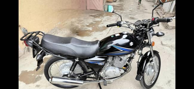 Suzuki Gs  150 black just new condition 2024