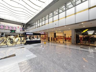 A Shop Of 100 Square Feet In Rs. 6250000