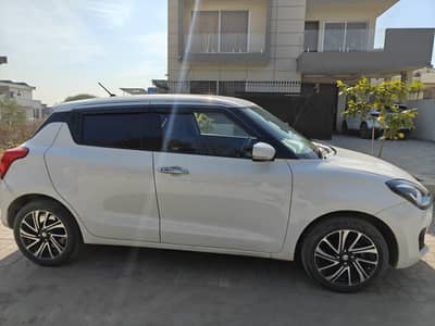 Suzuki Swift GLX/CVT 2022