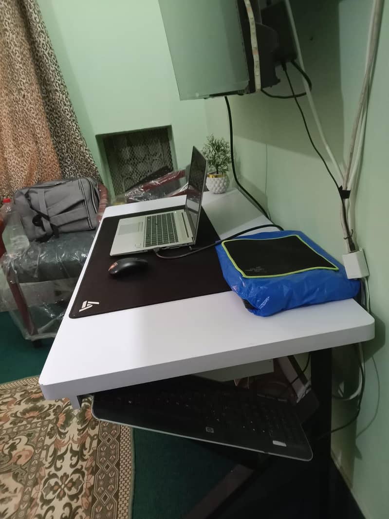 computer table&chair 0