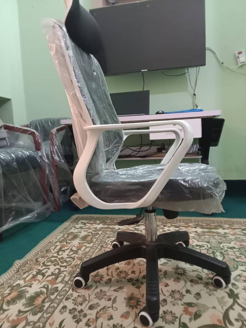 computer table&chair 4