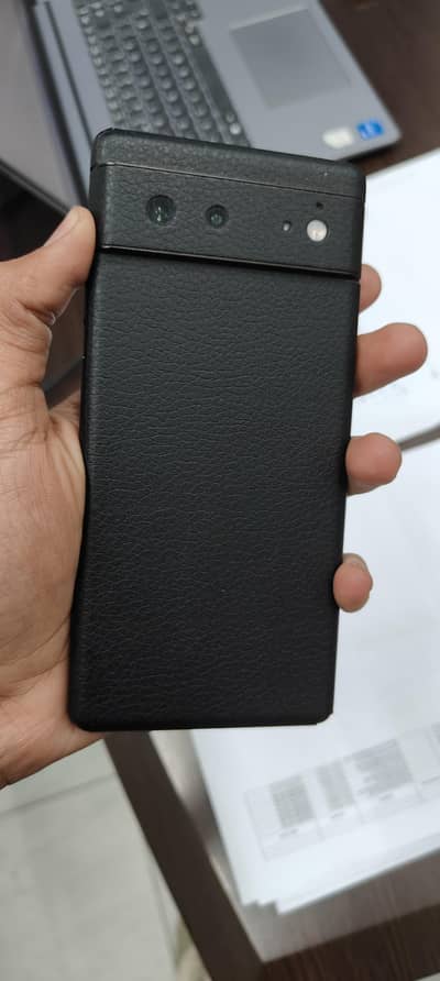 Google pixel 6 with box charger 10by10 no pta sim time used
