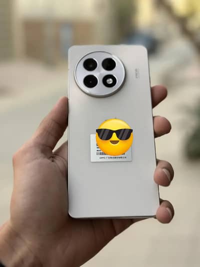 ONE PLUS ACE 5 12/256 120FPS