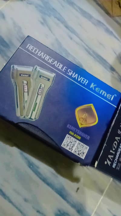 Kemei A588 Electronic Shaver Smooth Fast and Reliable