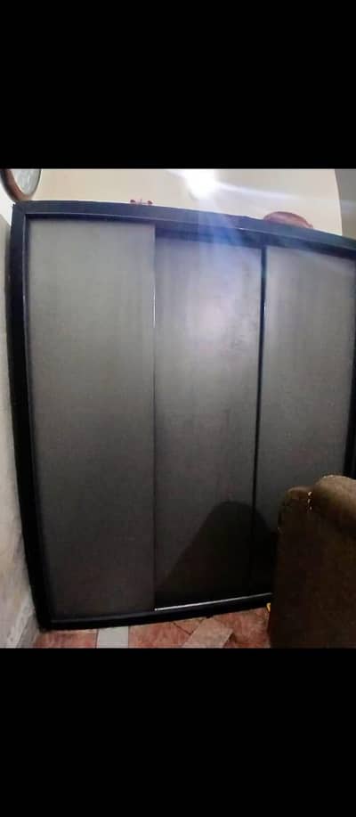 3 Door wordrobe for sale - urgent (Need Cash)