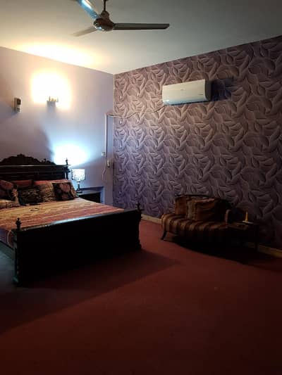 1 KANAL SLIGHTLY USED UPPER PORTION IS AVAILABLE FOR RENT ON TOP LOCATION OF WAPDA TOWN LAHORE