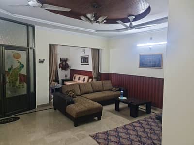 10 MARLA SLIGHTLY USED HOUSE IA AVAILABLE FOR SALE ON TOP LOCATION OF F2 BLOCK WAPDA TOWN LAHORE