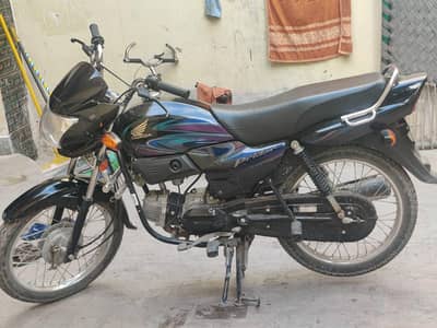 Honda 100cc. Brand New Bike only 3100 km griven,03.45. 41.35. 101