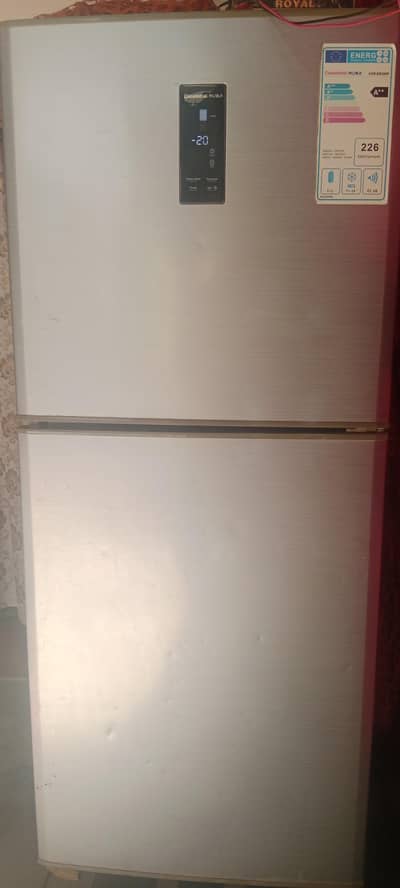 Fridge/Chang Hong Refrigerator/100% working