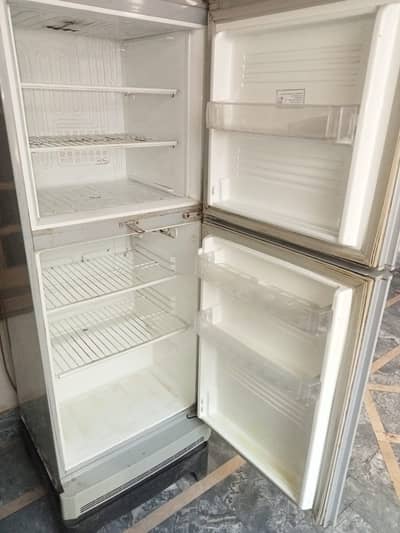 Refrigerator for sale