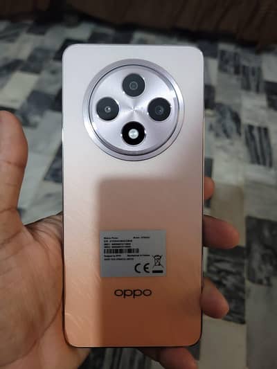 OPPO Reno 12f