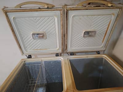 D fridge Used Condition