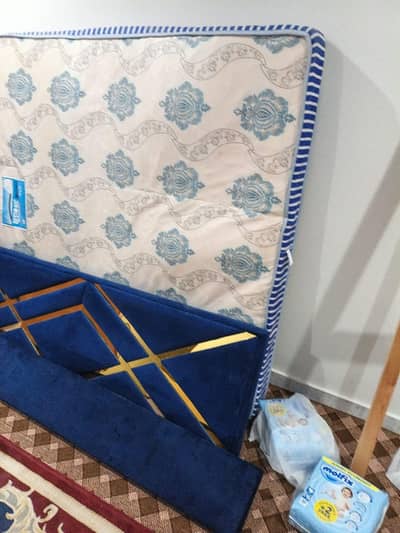 second hand bed for sale