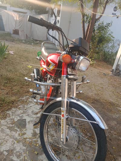 Honda 125 22 model me for sale enjin  okay