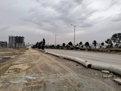 1 Kanal Corner ( 50* 90 ) In Block C Possession Plot.