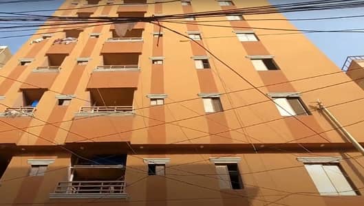 On Excellent Location 710 Square Feet Flat In Akhtar Colony Is Available