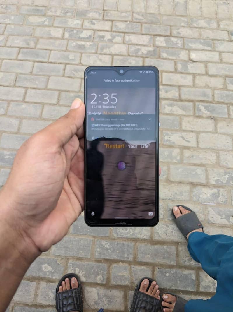 Sharp Aqous zero 5g basic 1