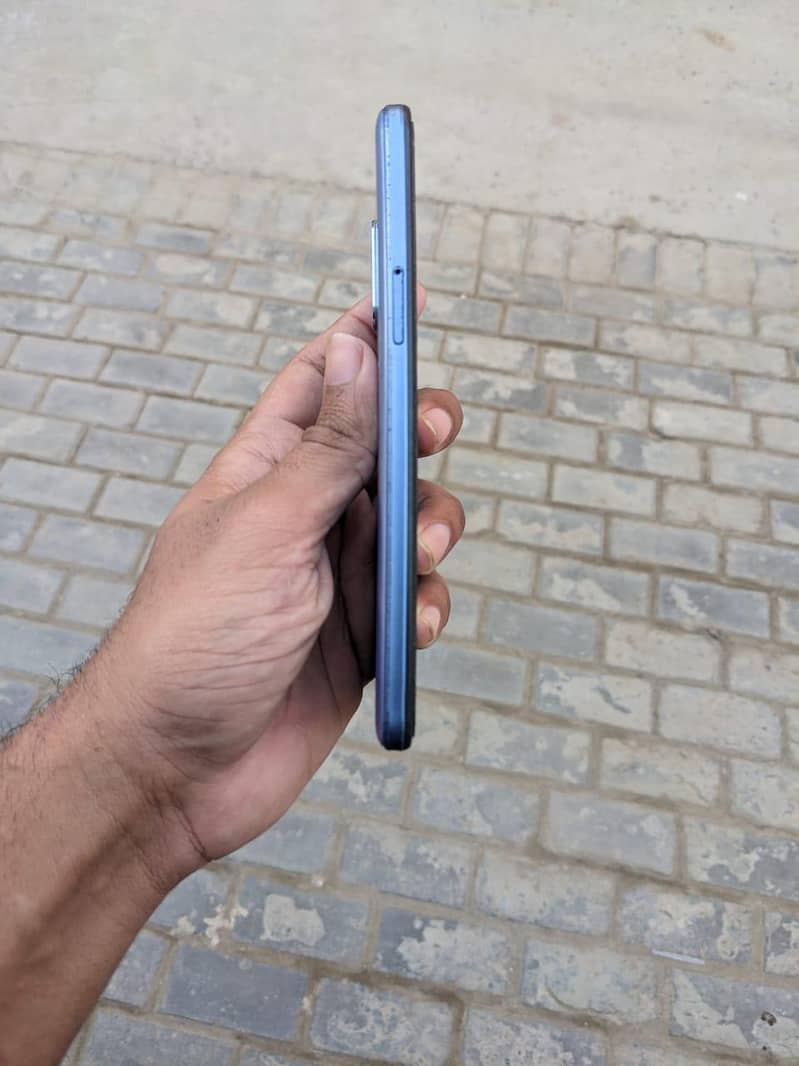 Sharp Aqous zero 5g basic 4